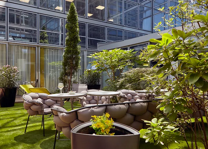 Mercure Paris La Defense Grande Arche