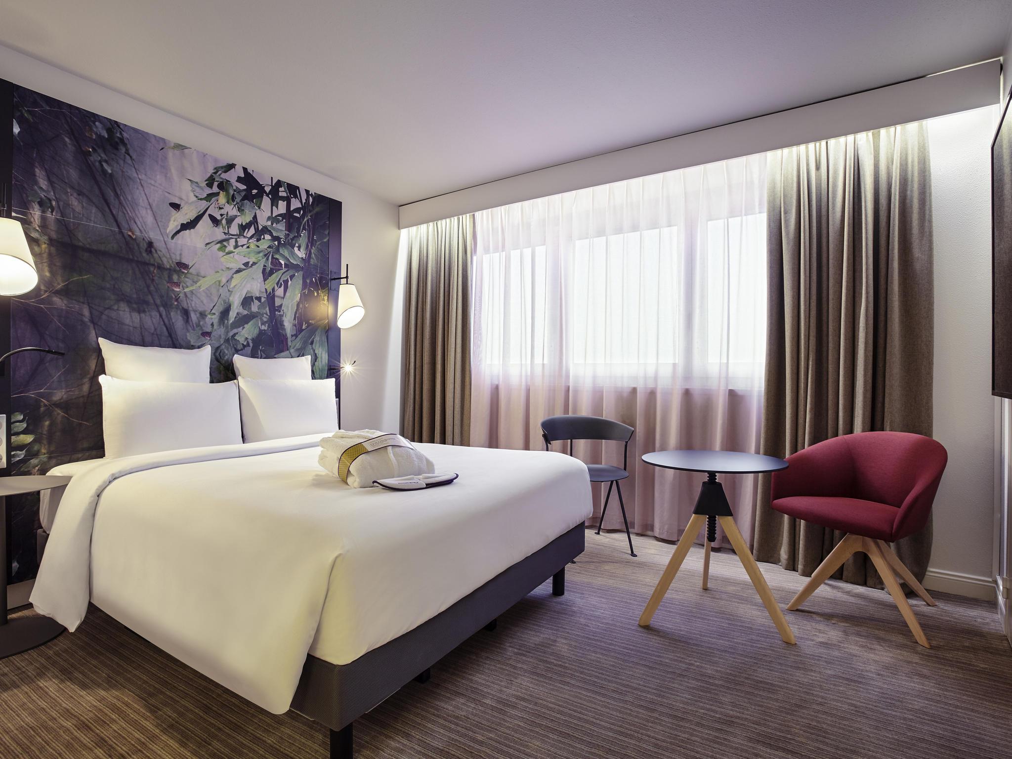 Mercure Paris La Defense Grande Arche Hotel