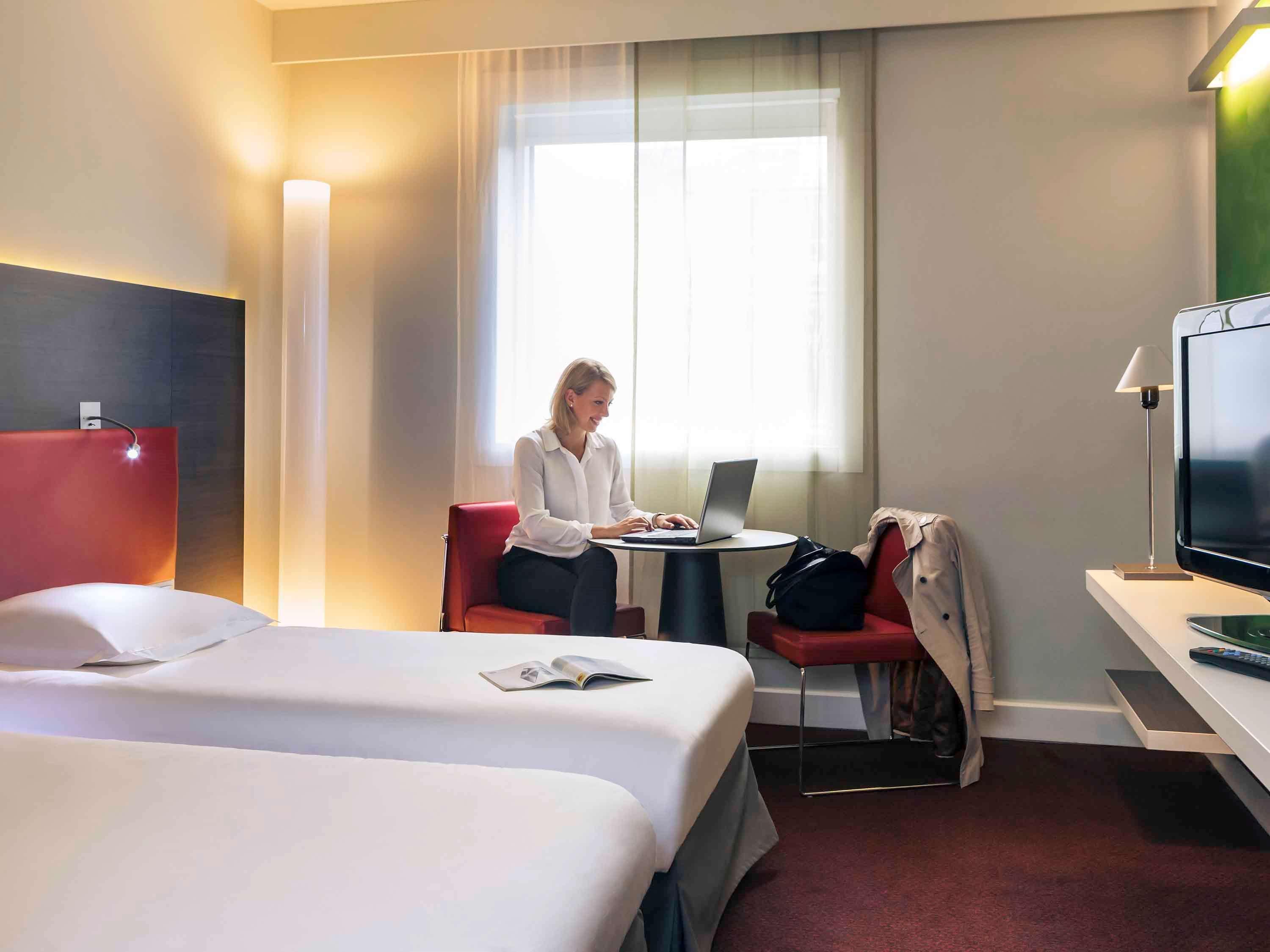 Hotel Mercure Paris La Defense Grande Arche