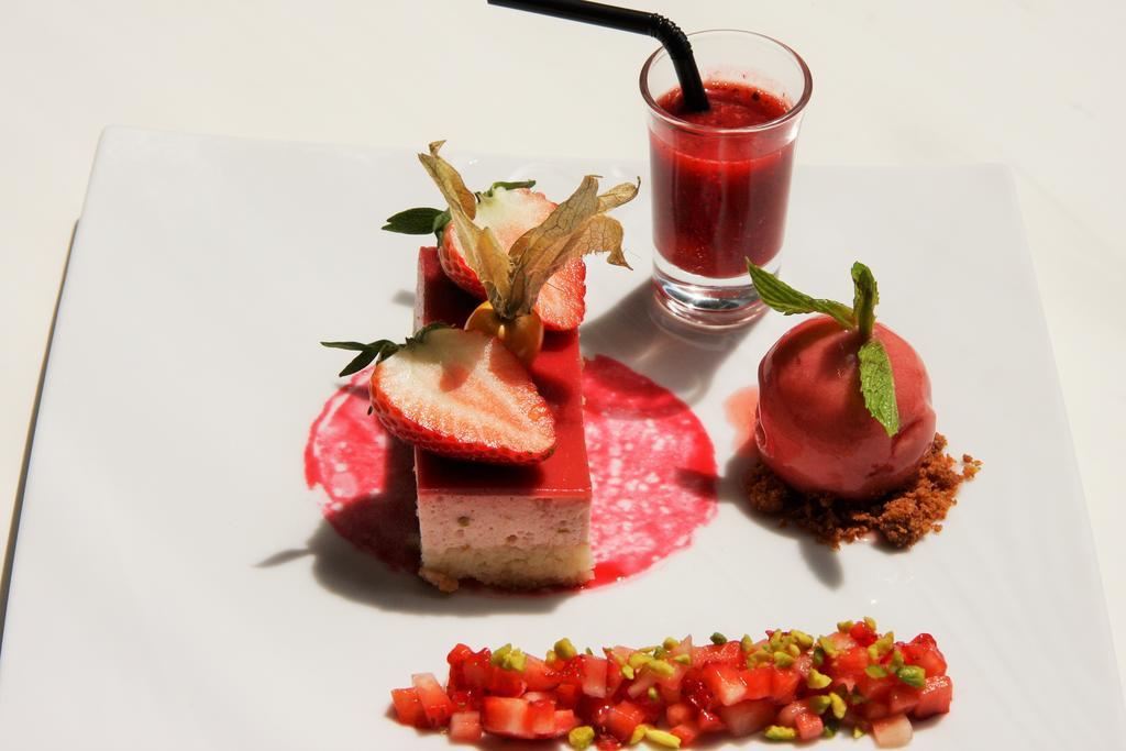 Mercure Paris La Defense Grande Arche Hotel 4*