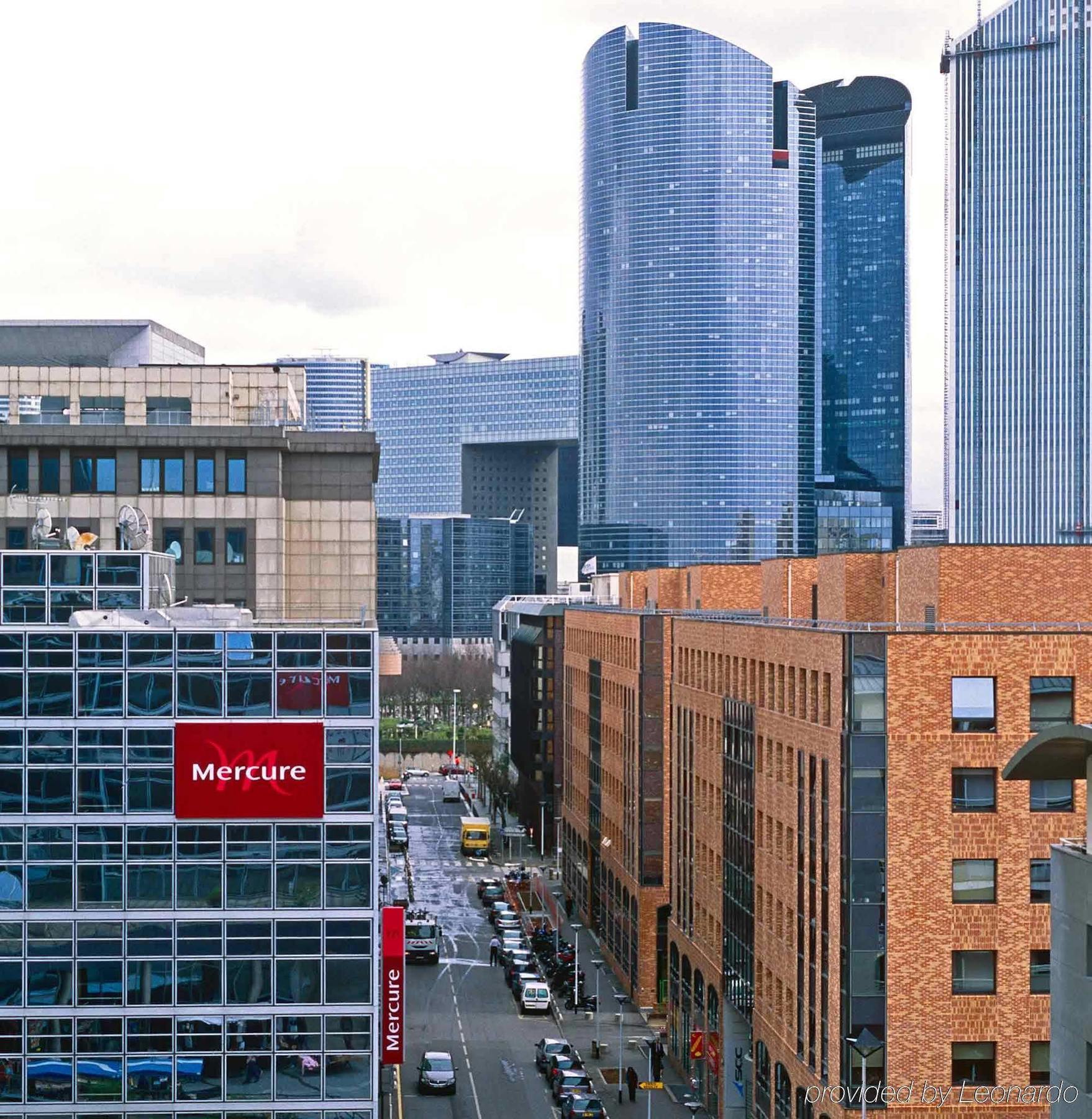 Mercure Paris La Defense Grande Arche 4*