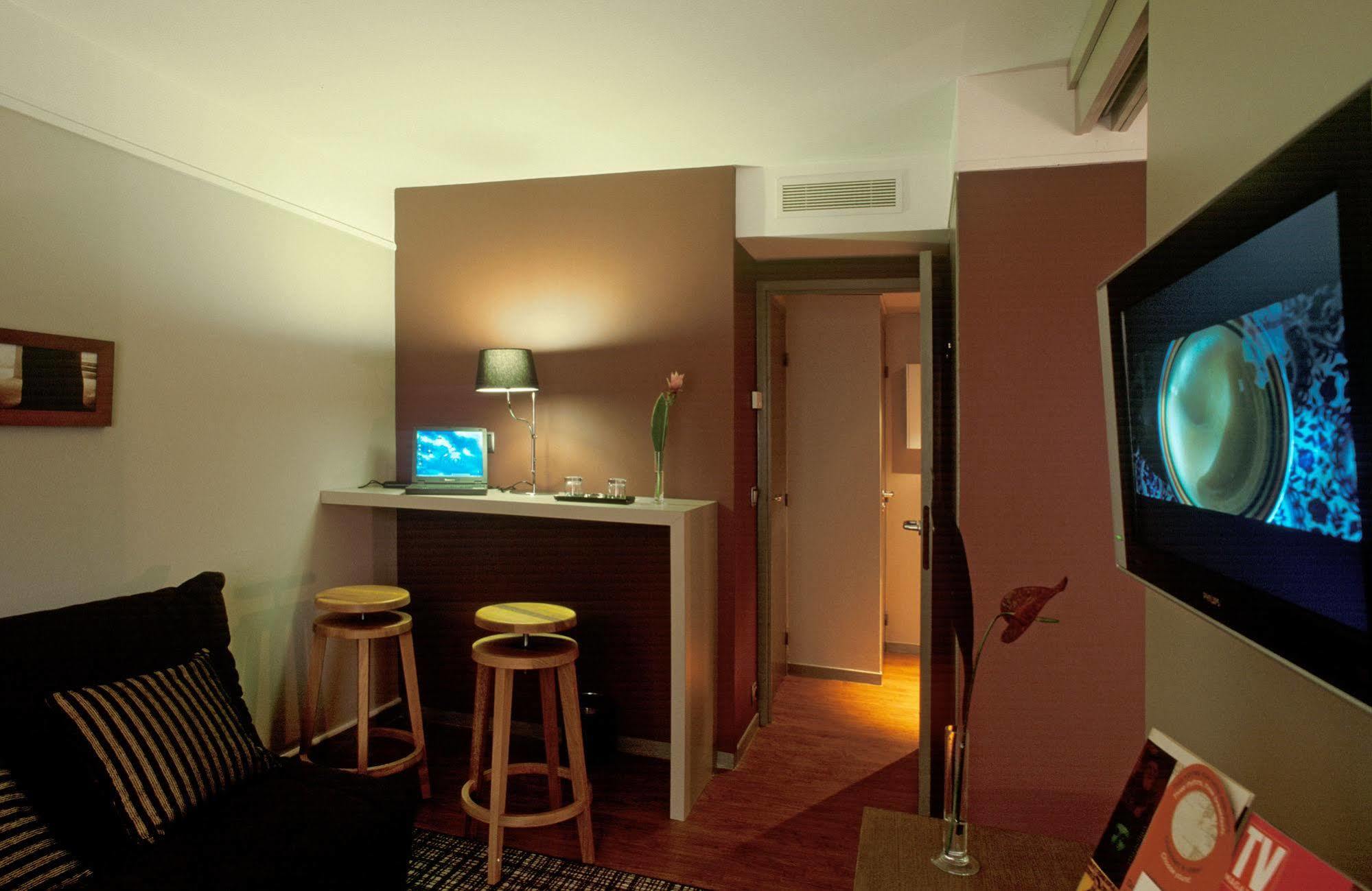 Hotel Mercure Paris La Défense Grande Arche 4*