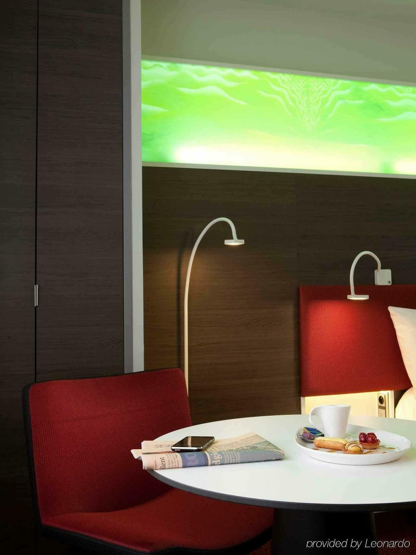 Mercure Paris La Defense Grande Arche Hotel 4*